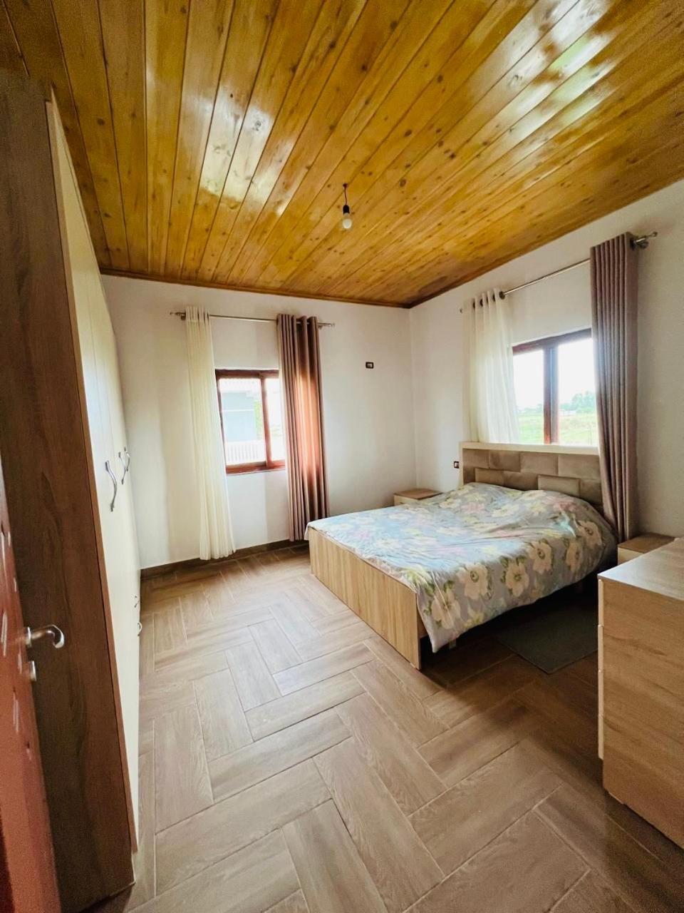 Bert-house Close To The Sea * Lezhë